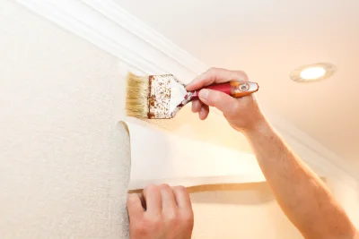 Pose de papier peint au Transloy — revêtements muraux et toiles de verre
